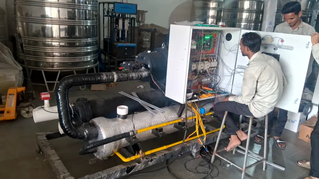 60Tr water cooled screw chiller machine for Beverage 