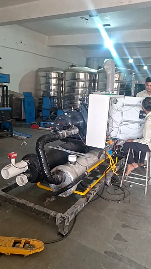 60Tr water cooled screw chiller machine for Beverage 
